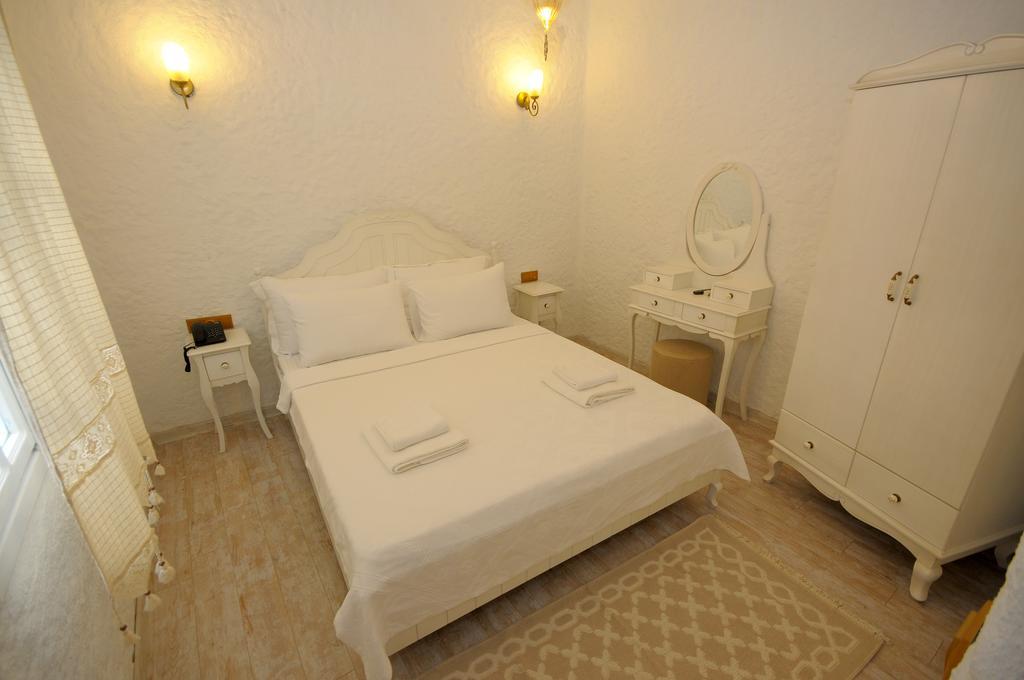 Alacati Alanur Otel Δωμάτιο φωτογραφία