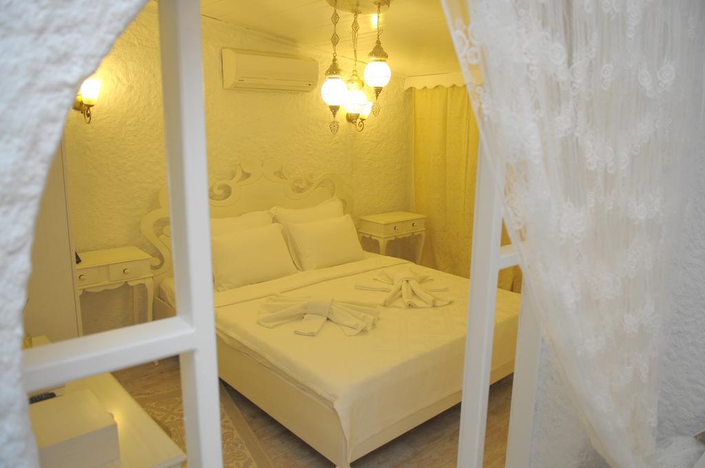 Alacati Alanur Otel Δωμάτιο φωτογραφία