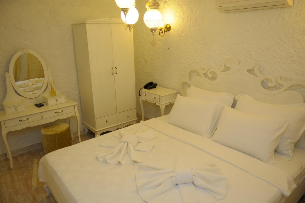Alacati Alanur Otel Δωμάτιο φωτογραφία